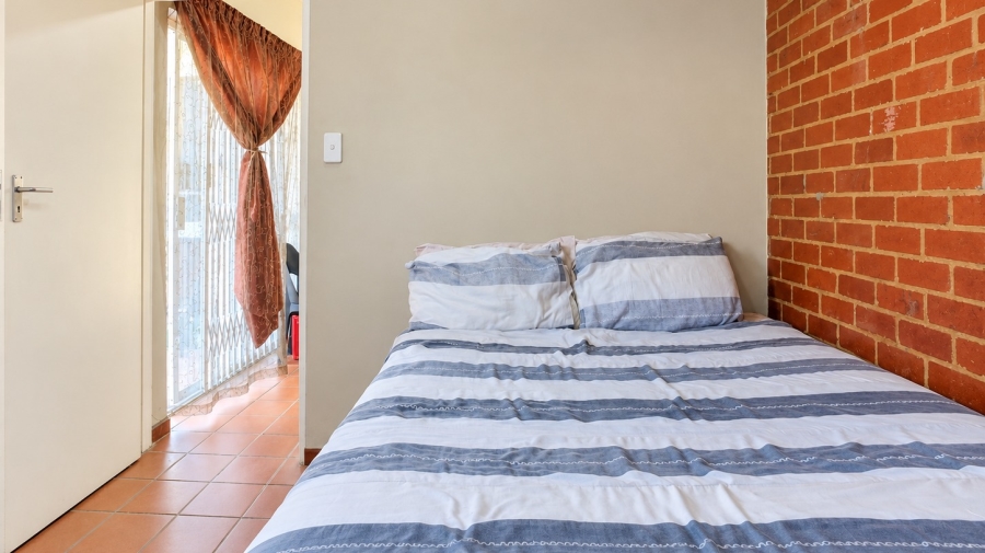 1 Bedroom Property for Sale in Rustenburg Central North West